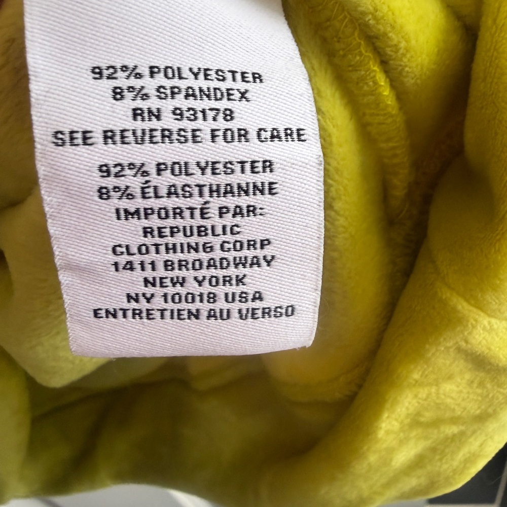 Like new XL Magaschoni citron chartreuse Crewneck super soft velour sweatshirt - Picture 6 of 7